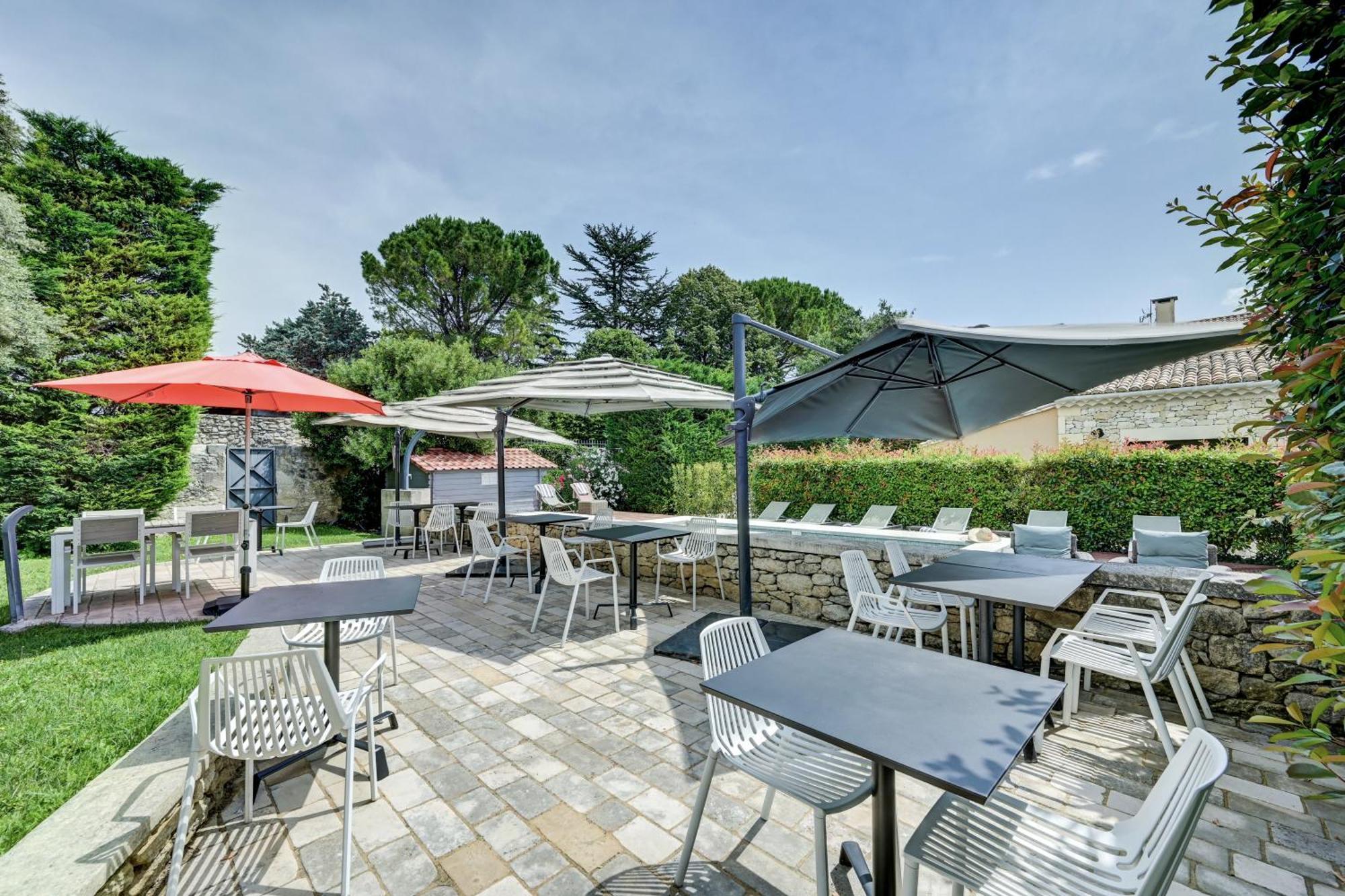 La Belle Vie Hotel Saint-Hilaire-dʼOzilhan Exterior foto